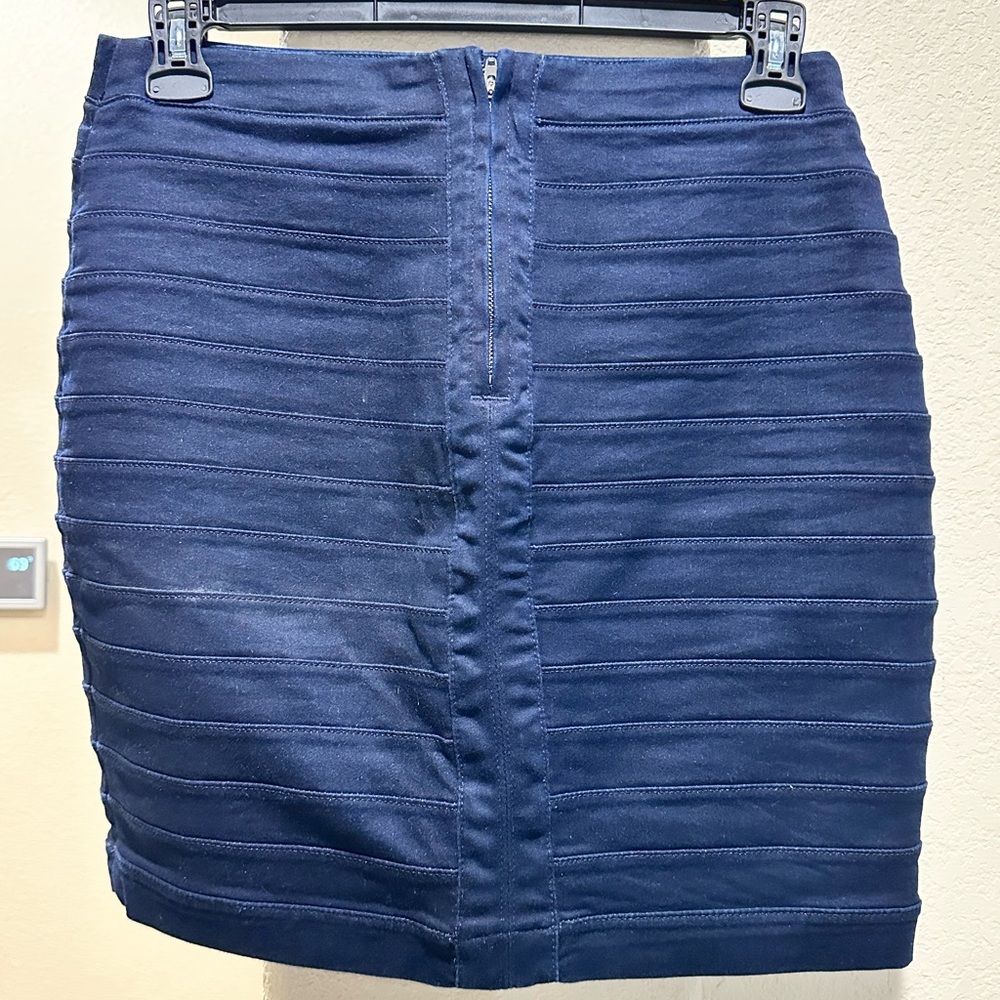 Express Blue Ribbed Pencil Skirt - Picture 2 of 3